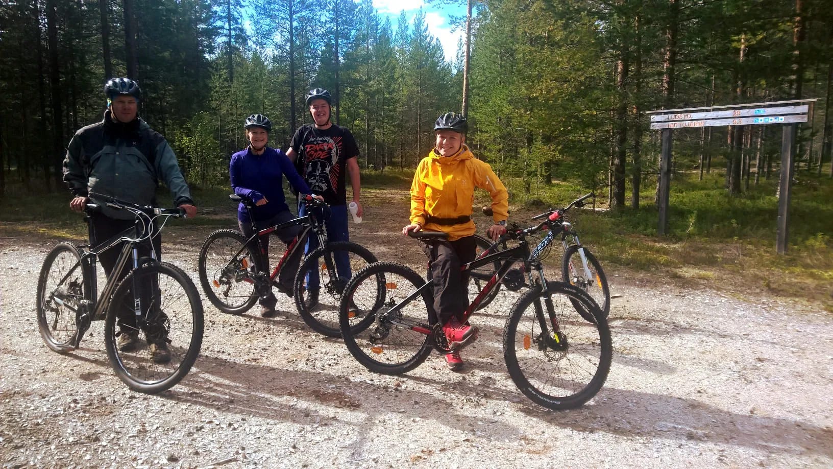 Mountain bike adventure in Pyhä